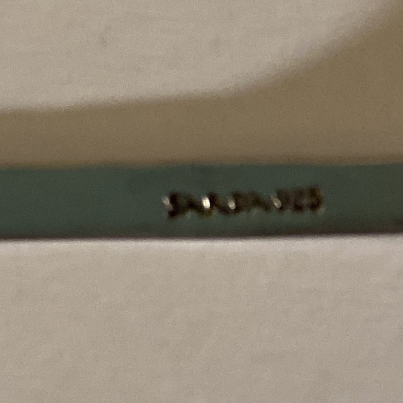 Sarda Sterling V neck choker - Picture 4 of 7